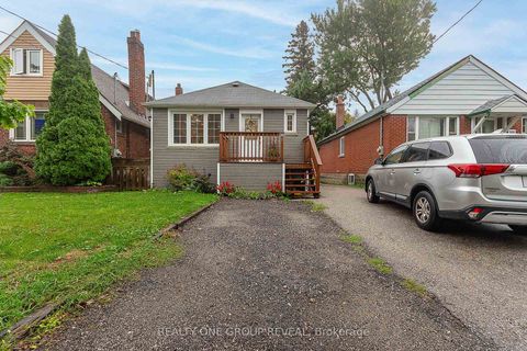 Photo 1 at 171 McIntosh Street, Cliffside, Toronto