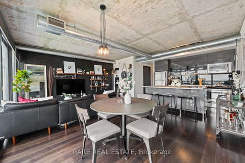 Photo 12 at 1125 - 32 Trolley Crescent, Moss Park, Toronto