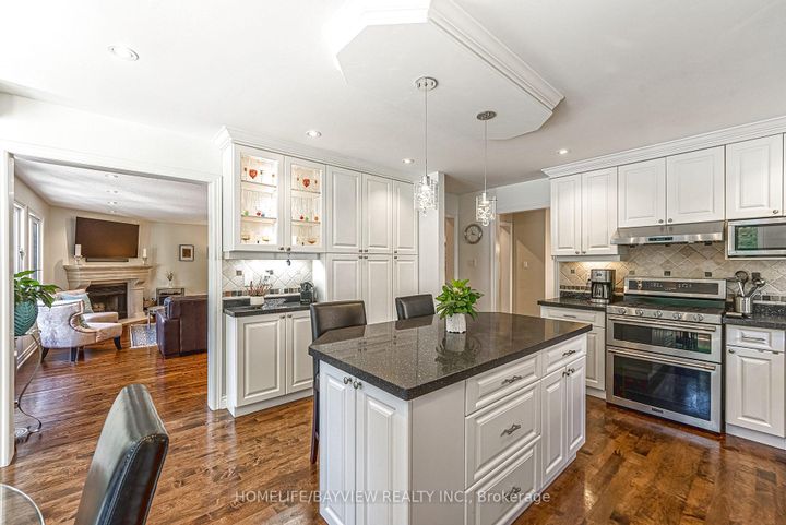 Photo 20 at 11 Cantex Court, Devonsleigh, Richmond Hill