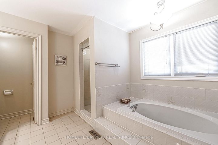 Photo 31 at 11 Cantex Court, Devonsleigh, Richmond Hill