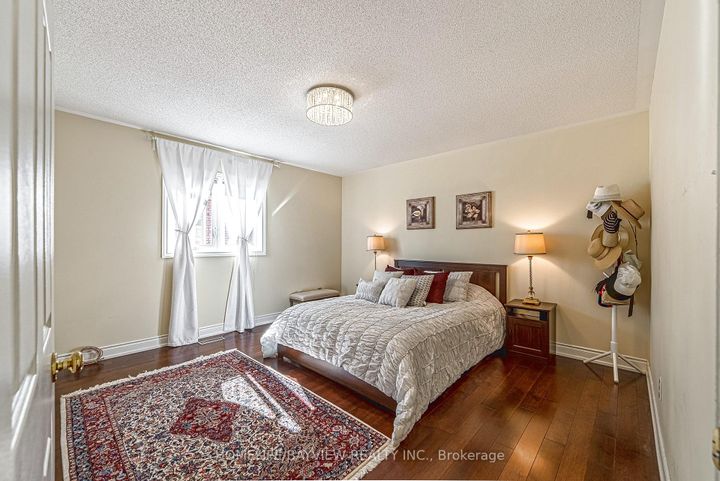 Photo 34 at 11 Cantex Court, Devonsleigh, Richmond Hill