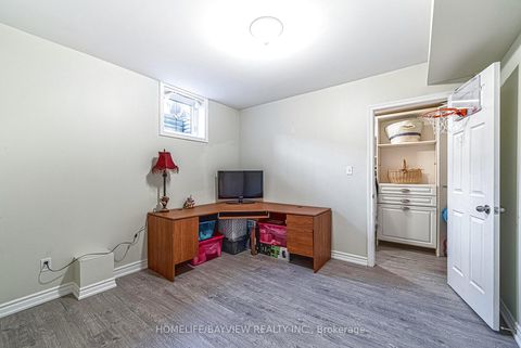Photo 41 at 11 Cantex Court, Devonsleigh, Richmond Hill