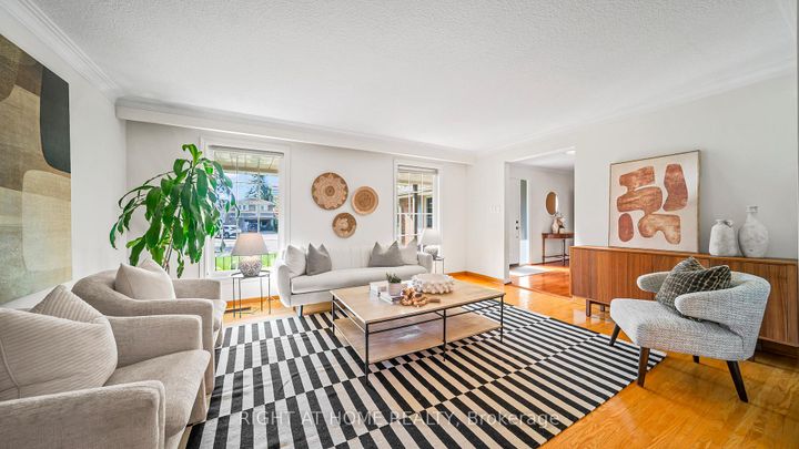 Photo 4 at 17 Glen Meadow Court, City Centre West, Toronto