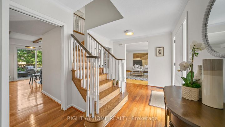 Photo 14 at 17 Glen Meadow Court, City Centre West, Toronto