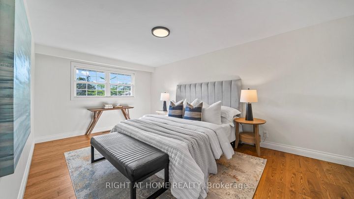 Photo 15 at 17 Glen Meadow Court, City Centre West, Toronto