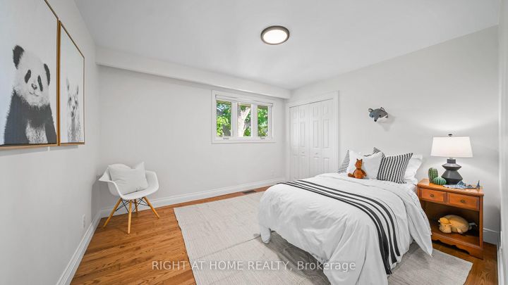 Photo 19 at 17 Glen Meadow Court, City Centre West, Toronto