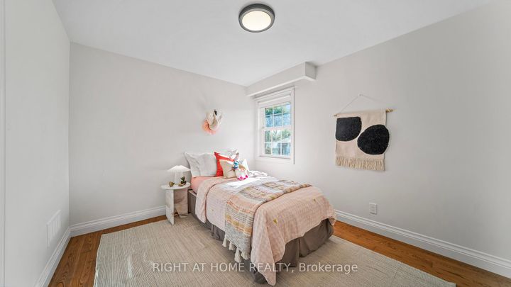 Photo 20 at 17 Glen Meadow Court, City Centre West, Toronto