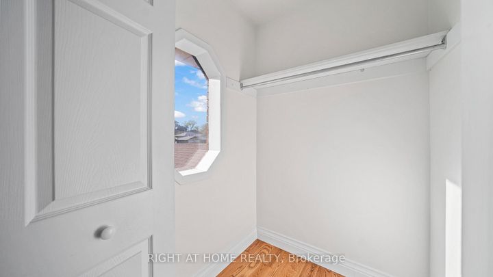 Photo 21 at 17 Glen Meadow Court, City Centre West, Toronto