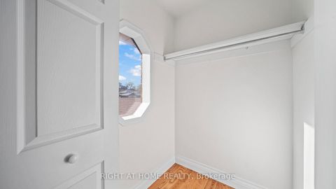 Photo 21 at 17 Glen Meadow Court, City Centre West, Toronto