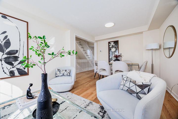 Photo 11 at 93 Wilkes Crescent, Birchmount, Toronto