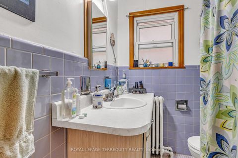 Photo 10 at 51 Claxton Boulevard, Cedarvale, Toronto