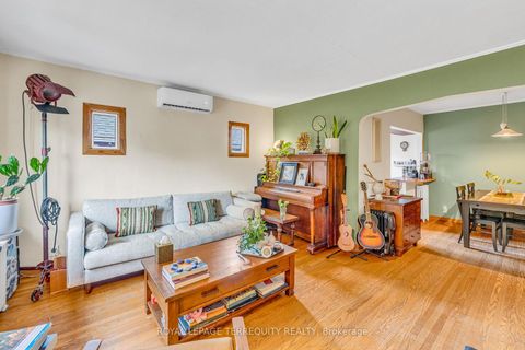 Photo 16 at 51 Claxton Boulevard, Cedarvale, Toronto