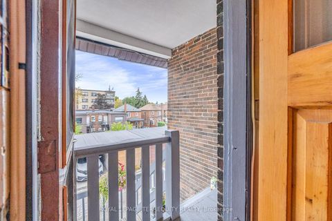 Photo 23 at 51 Claxton Boulevard, Cedarvale, Toronto