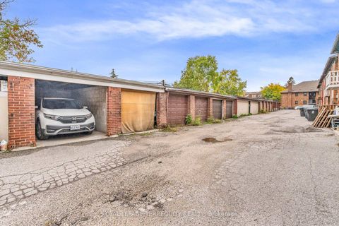 Photo 33 at 51 Claxton Boulevard, Cedarvale, Toronto