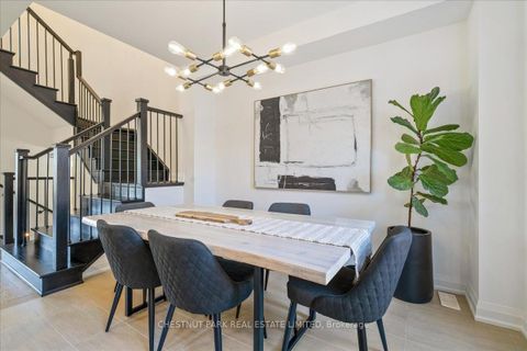 Photo 15 at 4005 Sixth Line, GO Glenorchy, Oakville