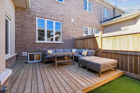 Photo 33 at 4005 Sixth Line, GO Glenorchy, Oakville