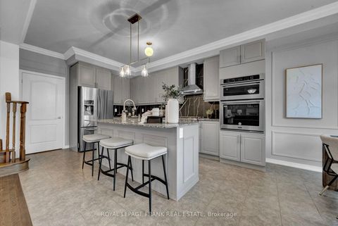Photo 11 at 85 Butson Crescent, Bowmanville, Clarington