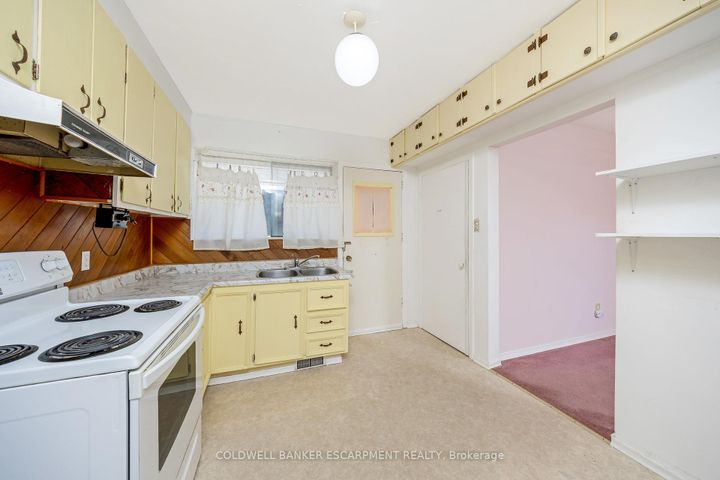 Photo 12 at 96 Churchill Road, AC Acton, Halton Hills