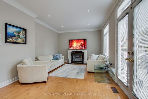 Photo 17 at 3 Tyre Avenue, City Centre West, Toronto