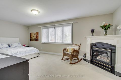 Photo 22 at 3 Tyre Avenue, City Centre West, Toronto
