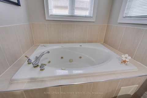 Photo 26 at 3 Tyre Avenue, City Centre West, Toronto Photo 26 at 3 Tyre Avenue, City Centre West, Toronto