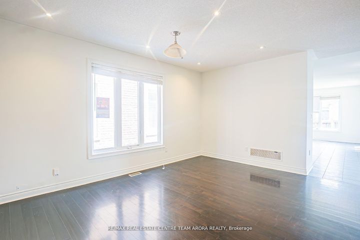 Photo 4 at 51 Elwin Road, Credit Valley, Brampton