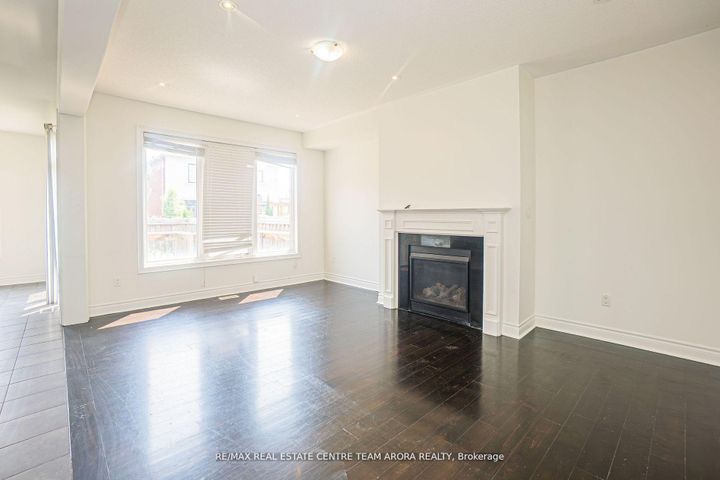 Photo 6 at 51 Elwin Road, Credit Valley, Brampton
