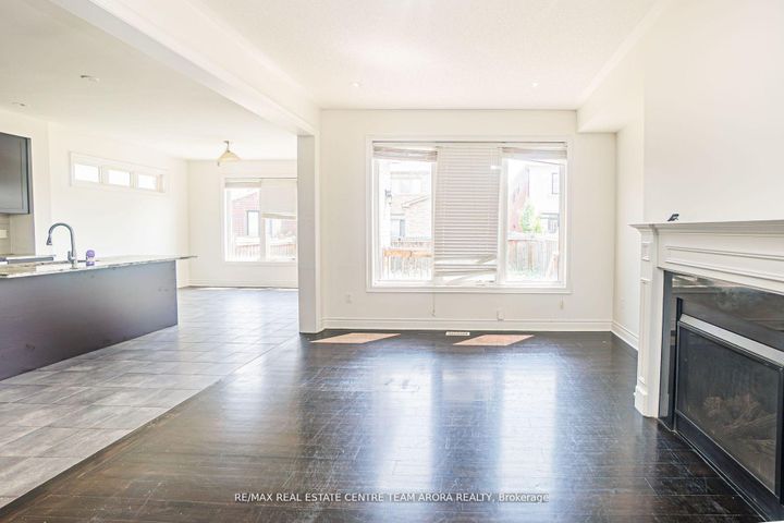 Photo 7 at 51 Elwin Road, Credit Valley, Brampton