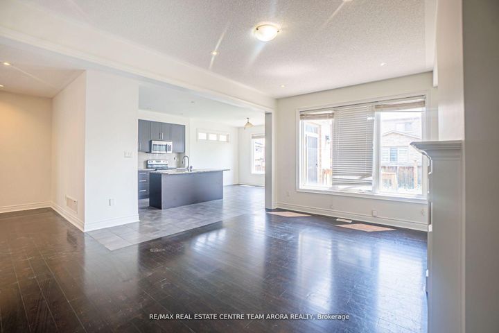 Photo 8 at 51 Elwin Road, Credit Valley, Brampton