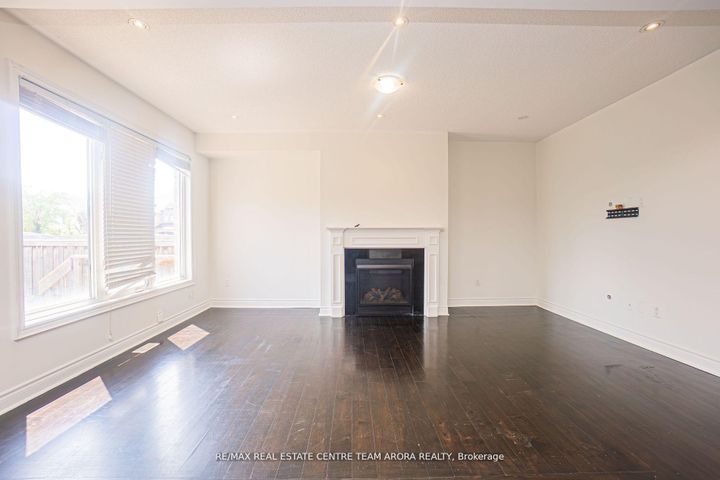 Photo 9 at 51 Elwin Road, Credit Valley, Brampton