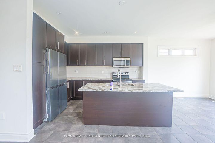Photo 10 at 51 Elwin Road, Credit Valley, Brampton