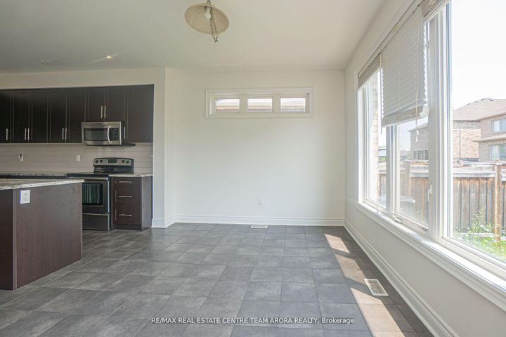 Photo 12 at 51 Elwin Road, Credit Valley, Brampton