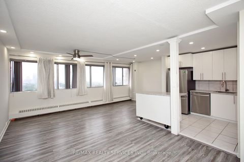 Photo 7 at 2007 - 10 Sunny Glen Way, Flemingdon Park, Toronto