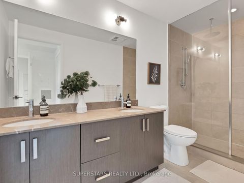 Photo 10 at 620 - 7608 Yonge Street, Yorkhill, Vaughan