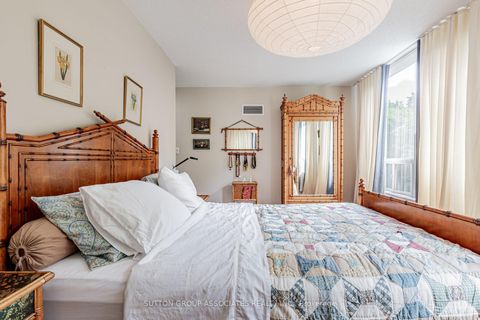 Photo 10 at 303 - 253 Merton Street, Mount Pleasant West, Toronto