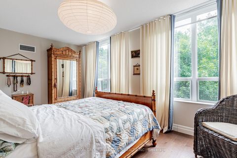 Photo 11 at 303 - 253 Merton Street, Mount Pleasant West, Toronto