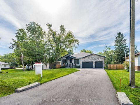 Photo 1 at 225 Sunnybrae Avenue, Stroud, Innisfil Photo 1 at 225 Sunnybrae Avenue, Stroud, Innisfil