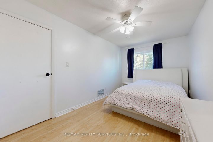 Photo 25 at 14 Bryant Court, Brampton West, Brampton