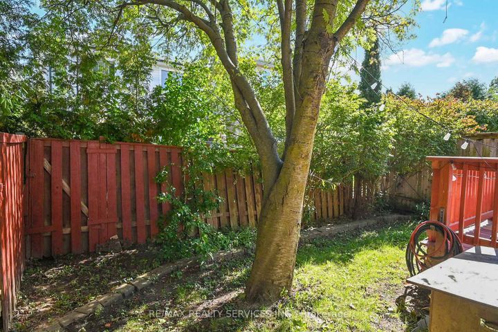 Photo 43 at 14 Bryant Court, Brampton West, Brampton