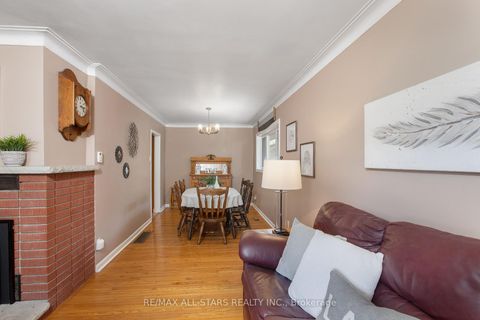 Photo 9 at 269 Rayners Road, Keswick North, Georgina