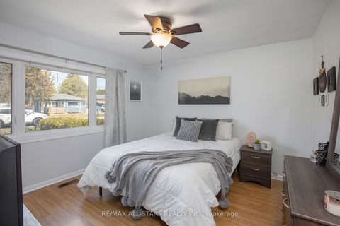 Photo 19 at 269 Rayners Road, Keswick North, Georgina