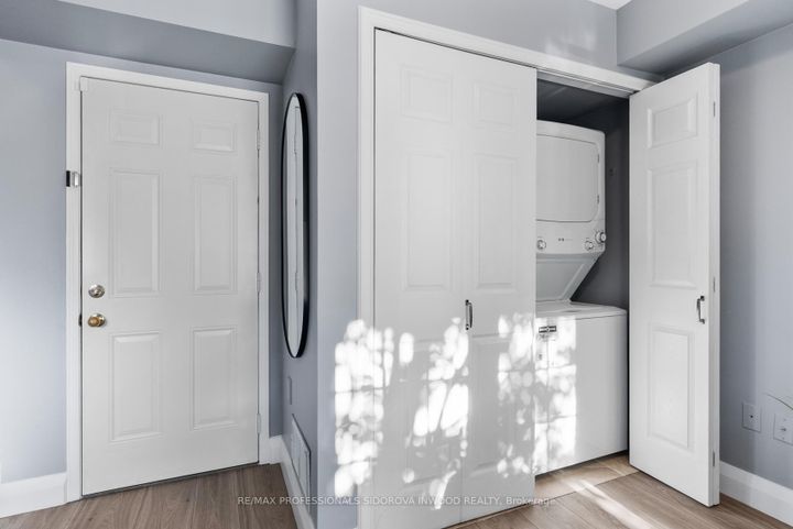 Photo 5 at 52 - 71 Birdstone Crescent, Junction Area, Toronto