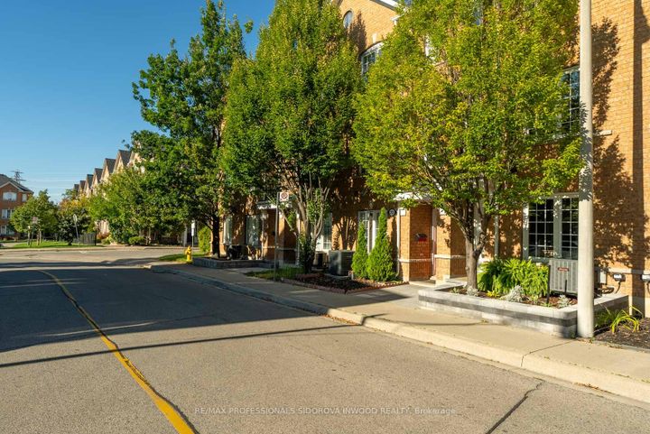 Photo 35 at 52 - 71 Birdstone Crescent, Junction Area, Toronto