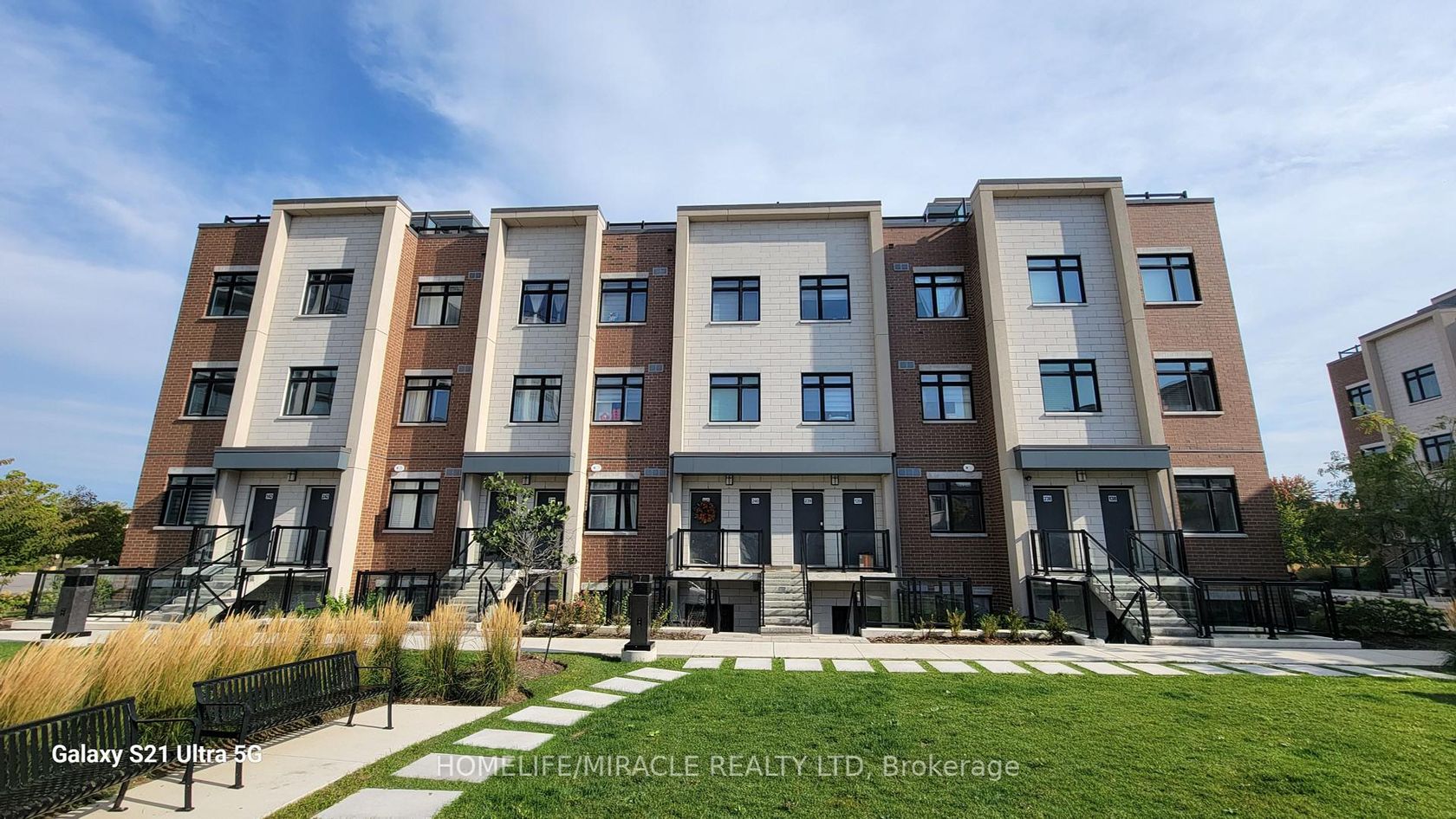 134 - 1060 Douglas Mccurdy Comm Road, Lakeview, Mississauga 