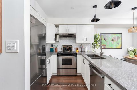 Photo 4 at 413 - 34 Western Battery Road, Niagara, Toronto