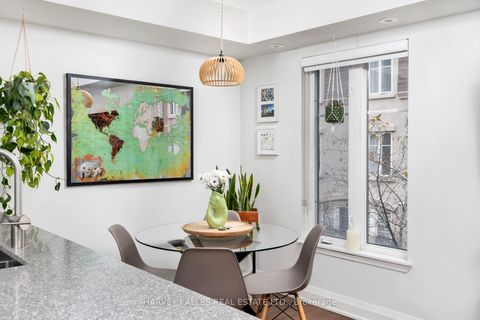 Photo 9 at 413 - 34 Western Battery Road, Niagara, Toronto