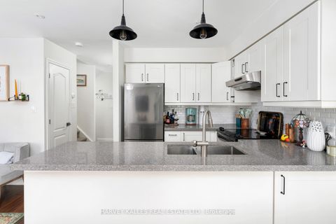Photo 10 at 413 - 34 Western Battery Road, Niagara, Toronto