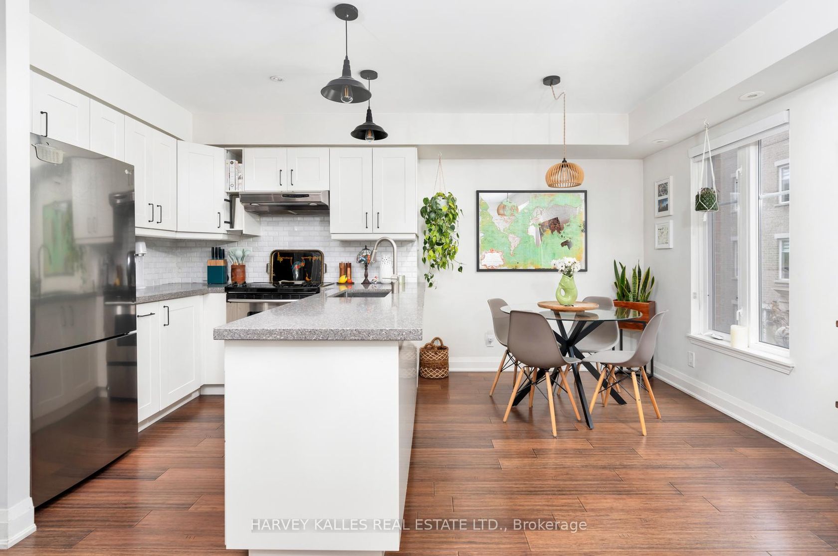 413 - 34 Western Battery Road, Niagara, Toronto 
