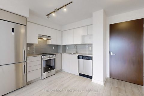 Photo 6 at 613 - 120 Varna Drive, Lawrence, Toronto