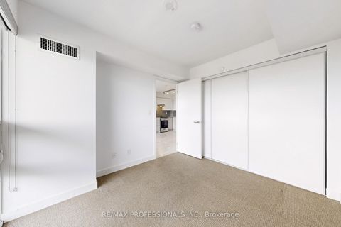 Photo 13 at 613 - 120 Varna Drive, Lawrence, Toronto
